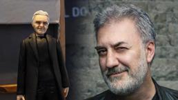 Tamer Karadağlı'ya heykel şoku! 'Bu arkadaş bana hiç benzememiş'