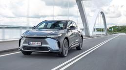 Toyota’nın tam elektriklisi yollarda!