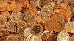 Altın fiyatlarında son durum! Altın fiyatları hızla değişiyor: 9 Ağustos günü gram altın ve çeyrek altın fiyatlarında dalgalanma devam ediyor...