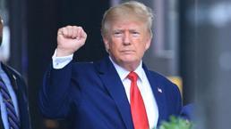 ABD'de bir ilk! Trump 'prosedür' gereği tutuklandı: Hakkındaki 34 suçlamayı reddetti