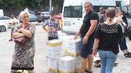 Gürcistan'dan Artvin'e akın! Ayçiçek yağı ve toz şeker için geliyorlar