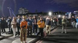 İngiltere'de saat 20.00'yi gösterdiğinde hayat durdu!