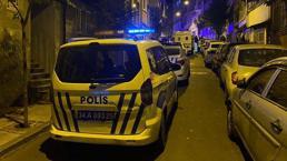 Dur ihtarına uymayan sürücü, polis memurunu kaputun üzerinde götürdü