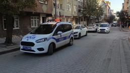 Eşi bacağından bıçakladı! Sağlık merkezine giderek yardım istedi