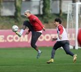 Galatasaray'da Icardi idmanı yarıda bıraktı