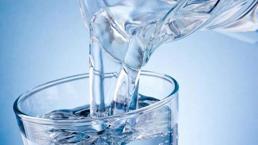 'Günde 2 litre su içilmeli’ efsanesini çürüten araştırma! İşte uzmanların tavsiye ettiği miktar...