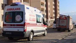 Eşini ve doktor yeğenini öldürüp, intihar etti