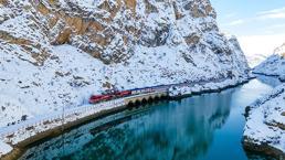 Turistik Doğu Ekspresi yeni sezon seferlerine başladı