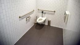 Kafe tuvaletinde gizli kamera skandalı! İğrenç olayın detayları ortaya çıktı 