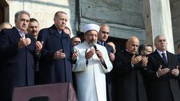 Cumhurbaşkanı Erdoğan, Yeni Camii açılışını yaptı