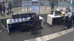 Polise 'tescilli dolandırıcı' şoku! Kimse fark etmedi, parmak izi ele verdi