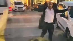 Antalya'da otobüsün peşinden koşan yolcuya sinirlenip seferi yarım bıraktı