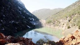 Dağ dağa kavuştu, şaşkına çeviren görüntü! Depremden sonra doğal göl oluştu!