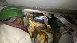 'Boşaltın artçı sarsıntı oluyor' uyarılarına rağmen enkaz altında kalıp gelin ve kaynanayı kurtardılar