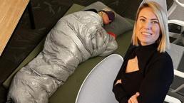 Ofiste uyuyan Twitter yöneticisi kovuldu! Viral fotoğraf kurtaramadı