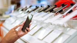 İthal cep telefonlarına yapılacak 'gümrük zammı' iptal edildi