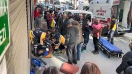 Kağıthane'de 2 teknisyen bebekli kadının üstüne düştü