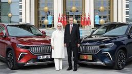 Cumhurbaşkanı Erdoğan'a ilk Togg teslimatı yapıldı