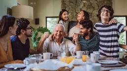 Bayramda sağlıklı beslenmenin sırrı 'su'da! İşte kan şekerini dengede tutmak için yapılması gerekenler