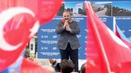 Bakan Varank: Sundukları tek vaat kaos
