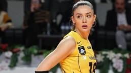 Zehra Güneş, pozlarıyla yaktı geçti! 'Voleybolcu olmasaymış model olurmuş'