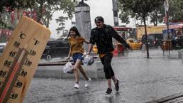 Meteoroloji son dakika kodu ile duyurdu, çok sayıda ilde kuvvetli yağış başlıyor! İstanbul Valiliği saat vererek uyardı: Gece yarısına kadar sürecek 