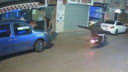 Sohbet ederken bacağından vuruldu! İstanbul'da şok olay
