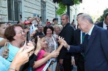Cumhurbaşkanı Erdoğan’a Macaristan'da büyük ilgi
