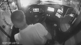 İETT şoförüne biber gazlı saldırı! Korku dolu anlar  güvenlik kamerasına yansıdı