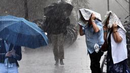 Meteoroloji'den son dakika uyarısı! Kuvvetli yağmur geliyor, hava sıcaklıkları düşecek, işte hava durumu raporu