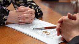 Boşanma avukatından şaşırtan 'kudurtma' taktiği! Model kiraladı