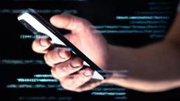 Telefonunuzun mesajları kopyalanıyor olabilir! Akıllı telefonlardaki casus nasıl yakalanır?