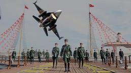 Cumhuriyet'in 100’üncü yılında SOLOTÜRK'ten Samsun’da selamlama uçuşu