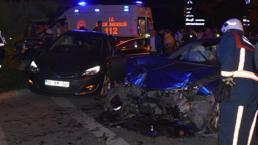 Alkollü sürücünün otomobili, ışık ihlali yapan araca çarptı! Çok sayıda ölü ve yaralı var