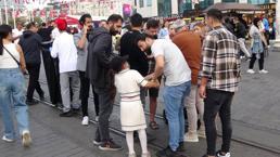 10 yaşındaki kız çocuğu Taksim'i birbirine kattı! 'Dayı sen sor diye yaptım'