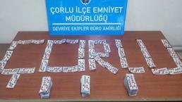 Hapları bebeğin kucağına saklamışlar! Şok olay