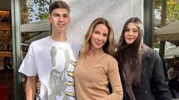 Demet Şener çocukları ile fotoğrafını paylaştı! Sosyal medya yıkıldı 
