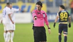 Halil Umut Meler kararını verdi: FIFA kokartlı Halil Umut Meler hakemliği bıraktı mı?