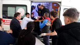 Liselilerin 'omuz atma' kavgası: 1 yaralı