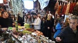 Sadece Gaziantep'te yapılıyor! Ondan başkası bilmiyor, 3 ay sürüyor, tanesi araba fiyatına satılıyor