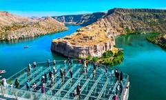 Fırat’ın kalbindeki tarih: Rumkale, Gaziantep'i cazibe merkezi yaptı, turist akınına uğruyor