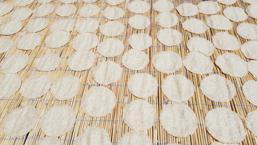 Konya'da okul bahçesinde yetişiyor: Sokakta caddede kokusu var! 'Kilosu 500 TL'