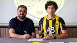 Fenerbahçe'nin eski yıldızı Adana 01 FK'ya imza attı