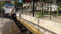 Manisa'da yıllardır boşa akıyor: Şifalı olduğu söyleniyor! Düzenleme talebi var