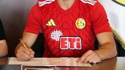 Eskişehirspor'un yeni transferi hayırlı olsun! Rakip takımın yıldızı imzayı attı