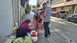 Sokak arasında kilosu 400 TL'ye gidiyor! Samsun'da köylü kadınlar poşet poşet satıyor!