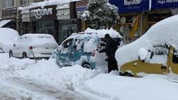 Kentte lapa lapa kar yağdı, bir ürün 'yok' sattı! Artık satın almak isteyenler boş dönüyor