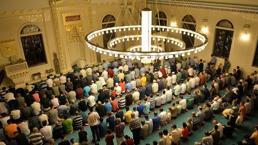 Miraç Gecesi 12 Rekat Namaz Kılınışı: Hacet Namazı Olarak Nasıl Uygulanır? Niyeti, Selam Sayısı ve Sonrasında Okunacak Dualar