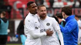 Manisa FK 2'de 2 yaptı play-off ümidini tazeledi