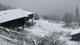 Meteoroloji uyardı Kastamonu Nisan sonunda kar sürprizi yaşadı
